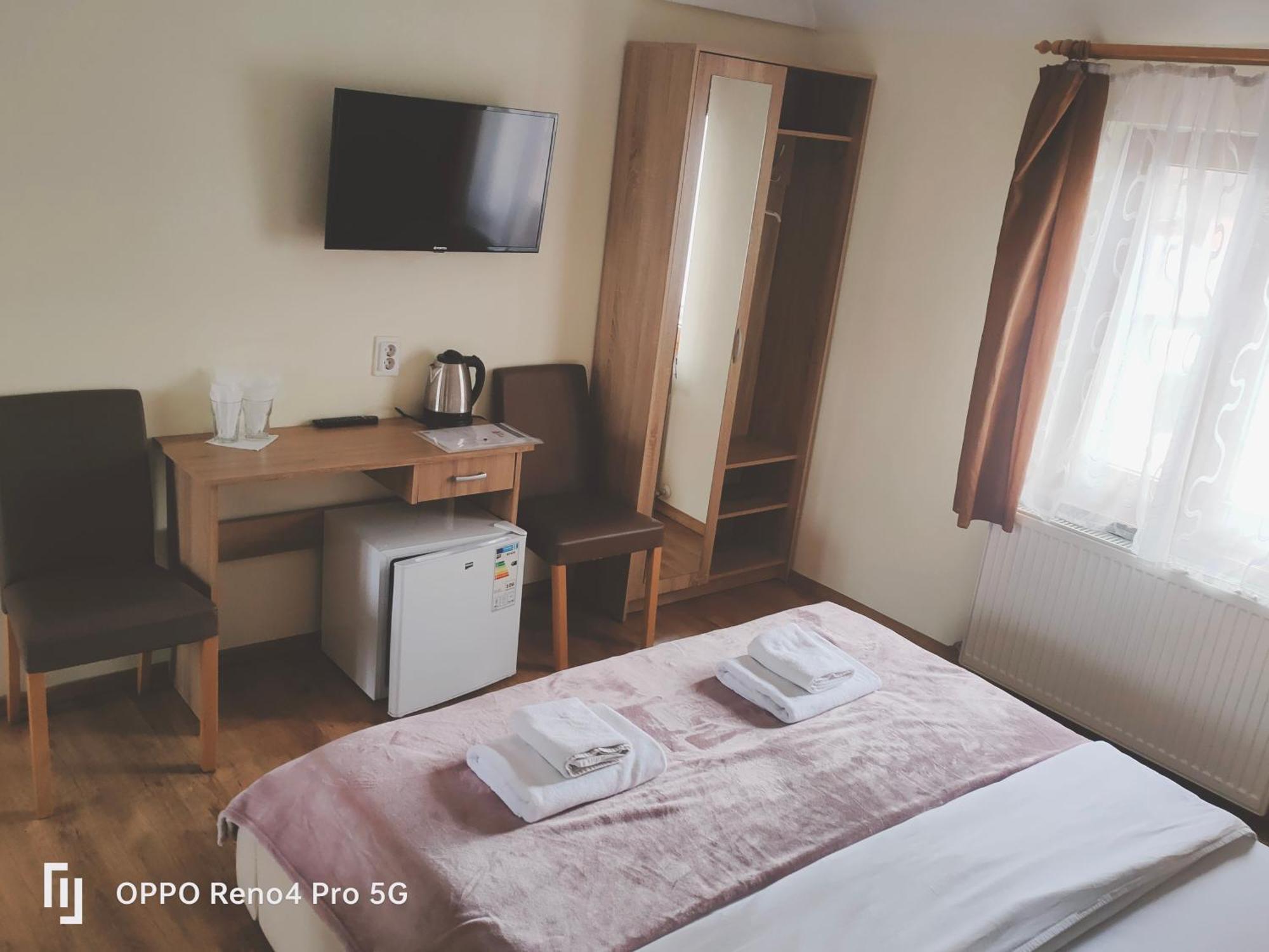 Casa Aurelia Bed & Breakfast Сибиу Екстериор снимка